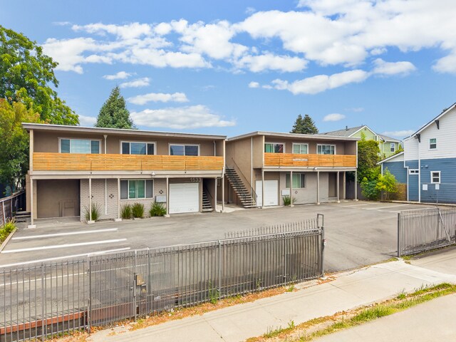 More Photos Of 1533-1537 Harmon St, Berkeley Apartments For Sale