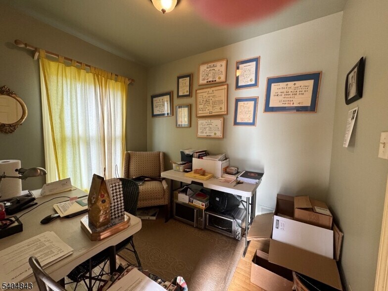 More Photos Of 630 Valley Rd, Gillette General Retail For Sale