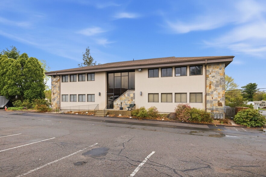 Primary Photo Of 160 Oak St, Glastonbury Office For Sale