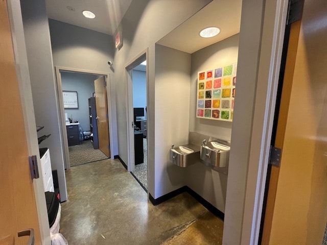 More Photos Of 960-988 Trinity Rd, Raleigh Light Distribution For Lease