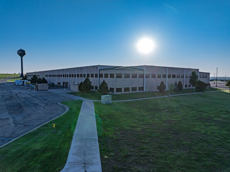 More Photos Of 1 Cabela Dr, Sidney Office For Lease