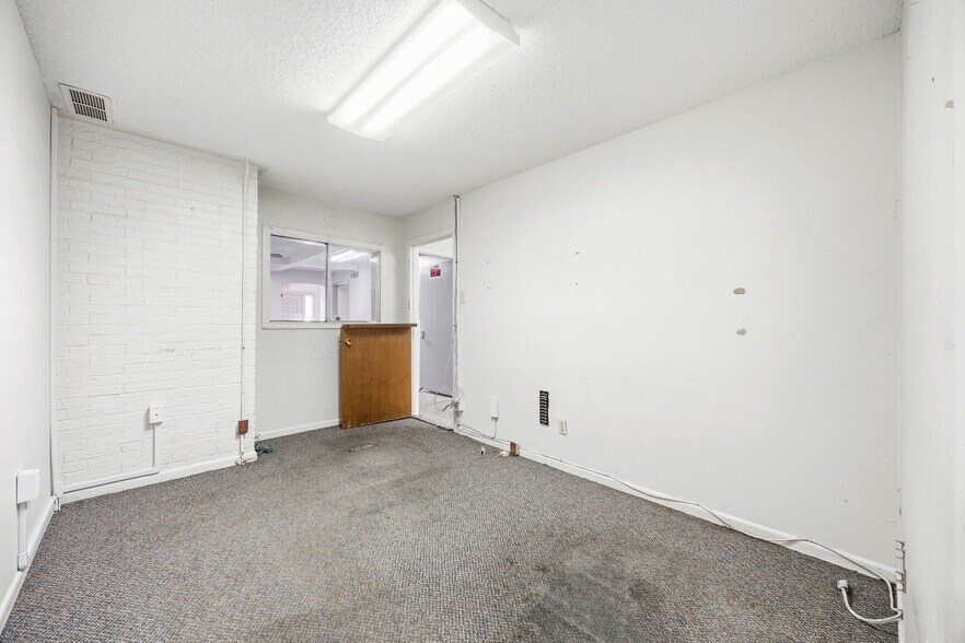 More Photos Of 2306 Ridge Rd, Rockwall Medical For Sale