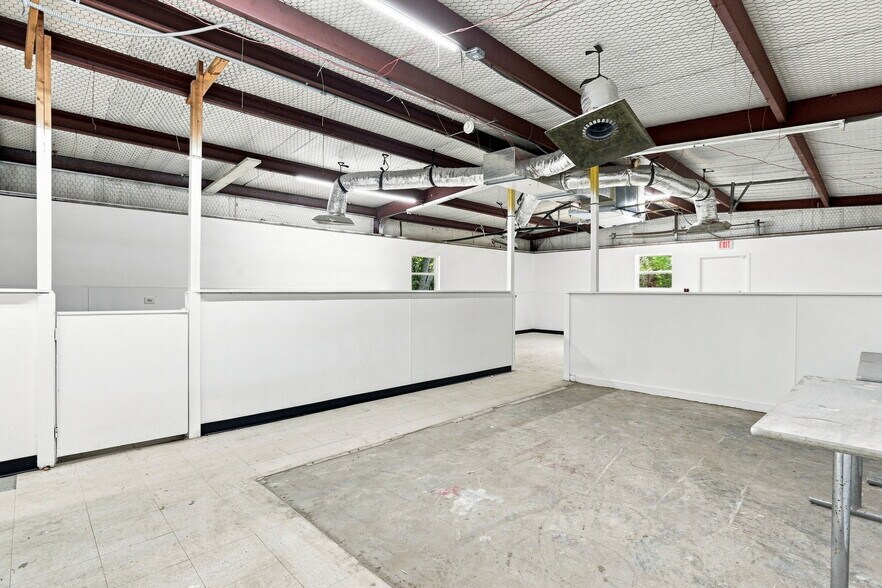 More Photos Of 1271 Oak St, Schertz Schools For Lease