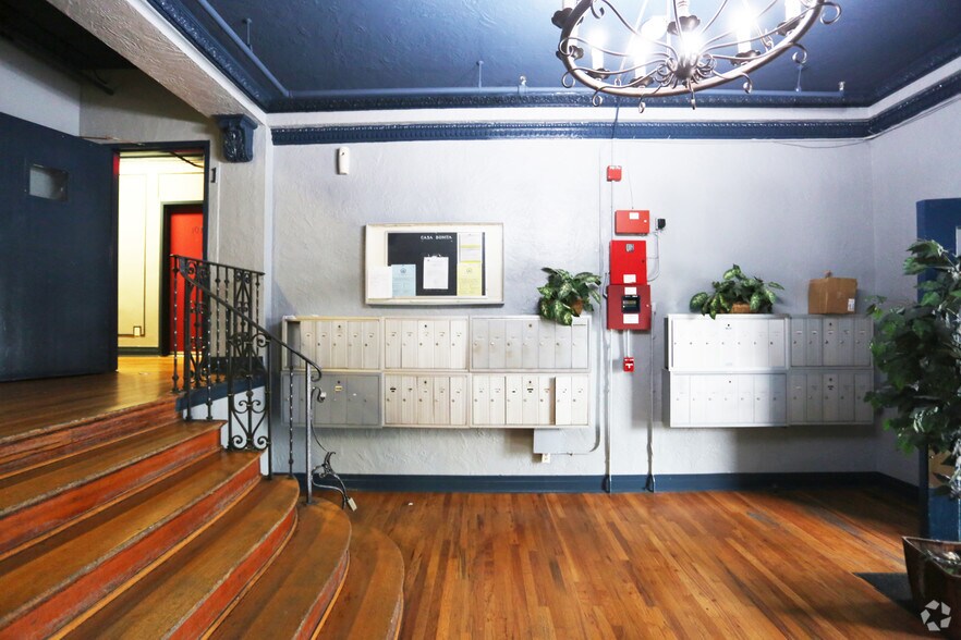 More Photos Of 500 S Westmoreland Ave, Los Angeles Apartments For Sale