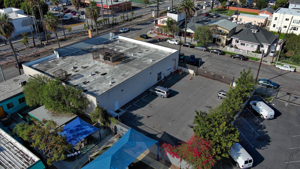 More Photos Of 850 Long Beach Blvd, Long Beach General Retail For Sale