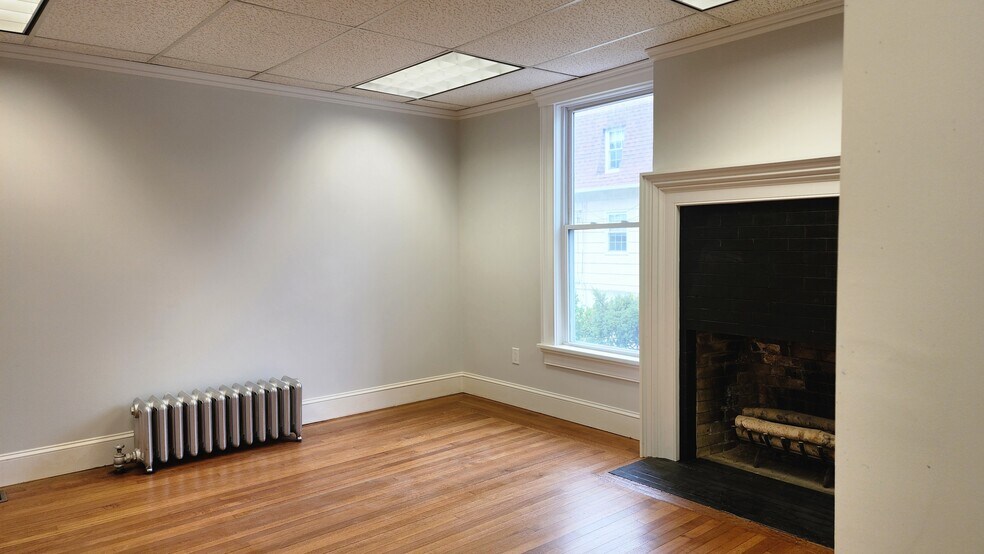 More Photos Of 28 Franklin Pl, Morristown Medical For Lease