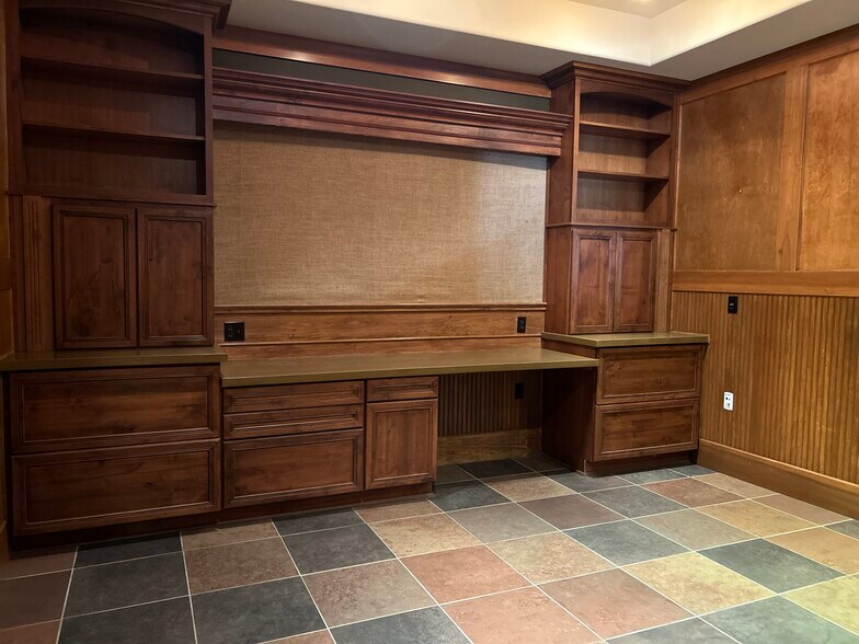 More Photos Of 4946 Main St, Onekama General Retail For Sale