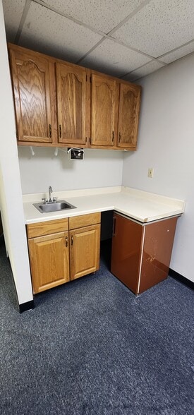 More Photos Of 5397 Twin Knolls Rd, Columbia Medical For Sale