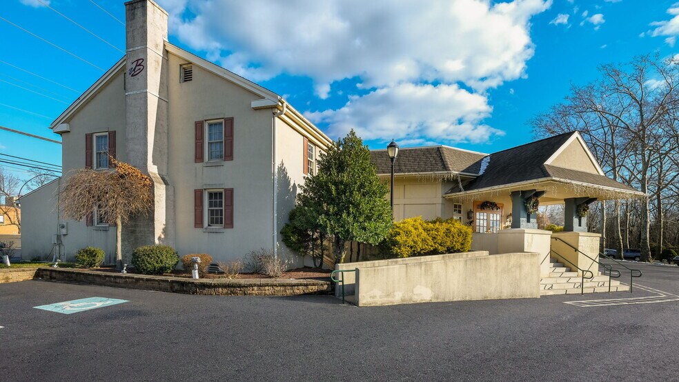 More Photos Of 1373 Easton Rd, Warrington General Retail For Sale