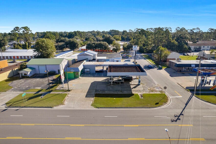 More Photos Of 420 W General Screven Way, Hinesville Service Station For Sale