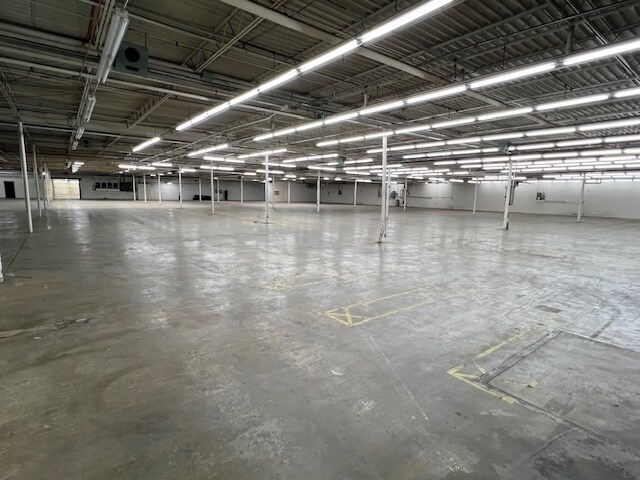 More Photos Of 720 Main St W, Valdese Warehouse For Lease