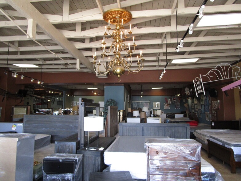 More Photos Of 346 Orange St, Redlands Restaurant For Lease