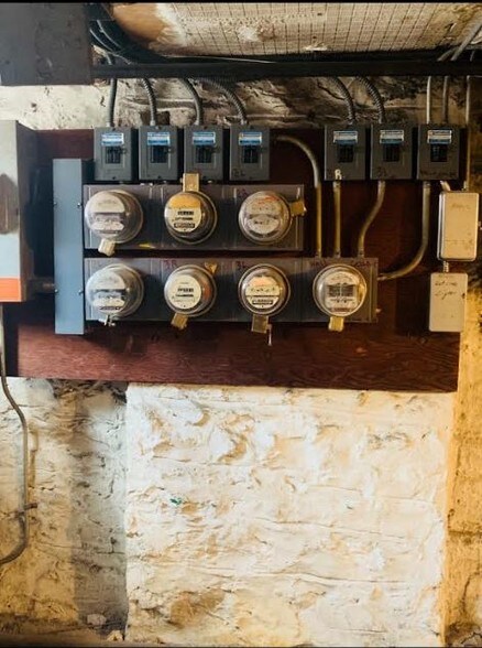 More Photos Of 7113 Fresh Pond Rd, Ridgewood Apartments For Sale