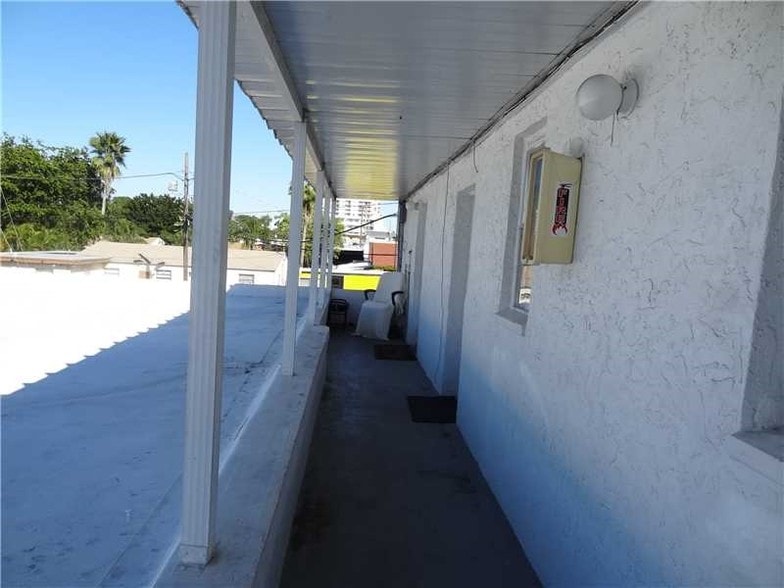 More Photos Of 540 S Dixie Hwy, Hollywood General Retail For Sale