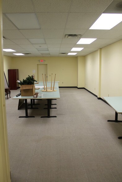 More Photos Of 1329-1331 Wyoming Ave, Scranton Office For Lease