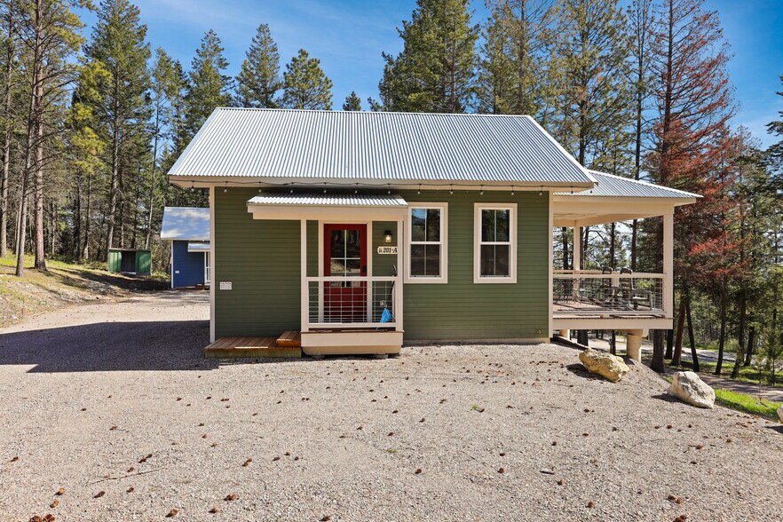 More Photos Of 100 Elk Ridge Trl, Lakeside Specialty For Sale
