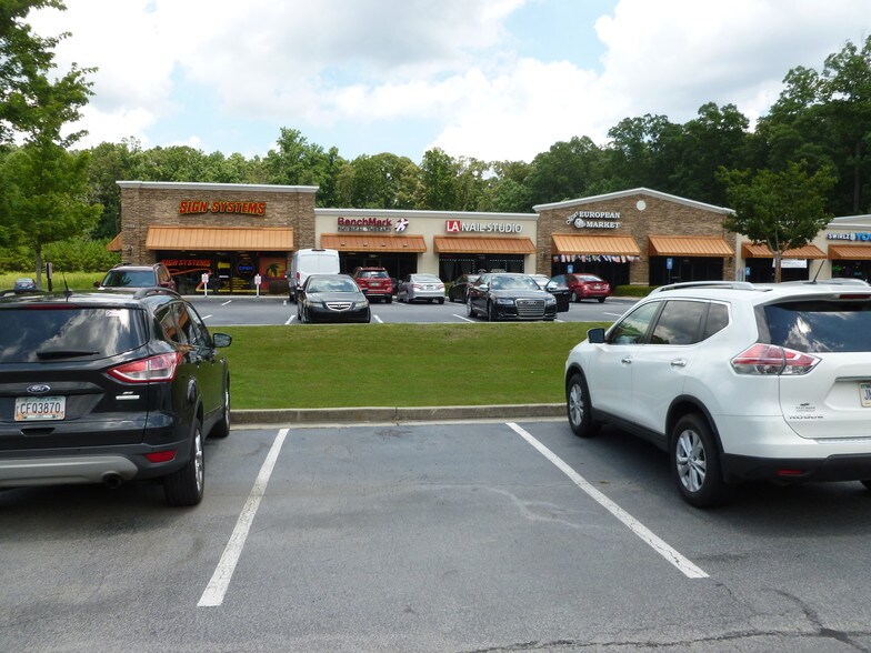 More Photos Of 2815 Buford Dr, Buford Freestanding For Lease