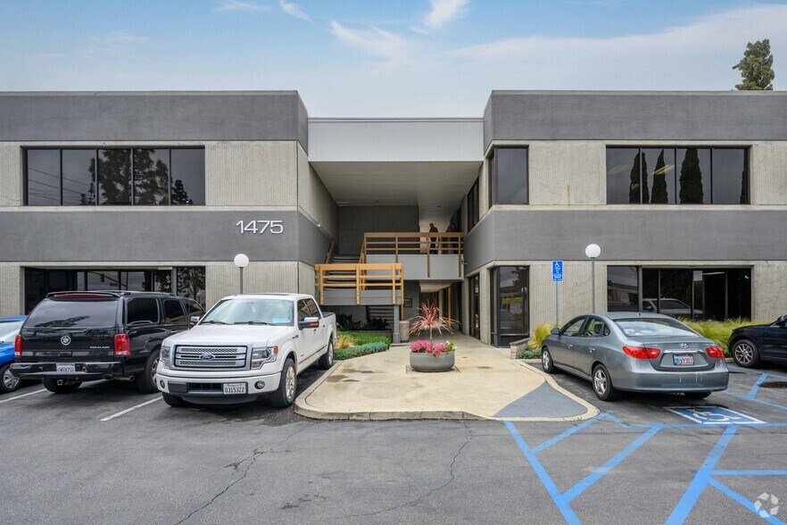 More Photos Of 1475 S State College Blvd, Anaheim Medical For Lease