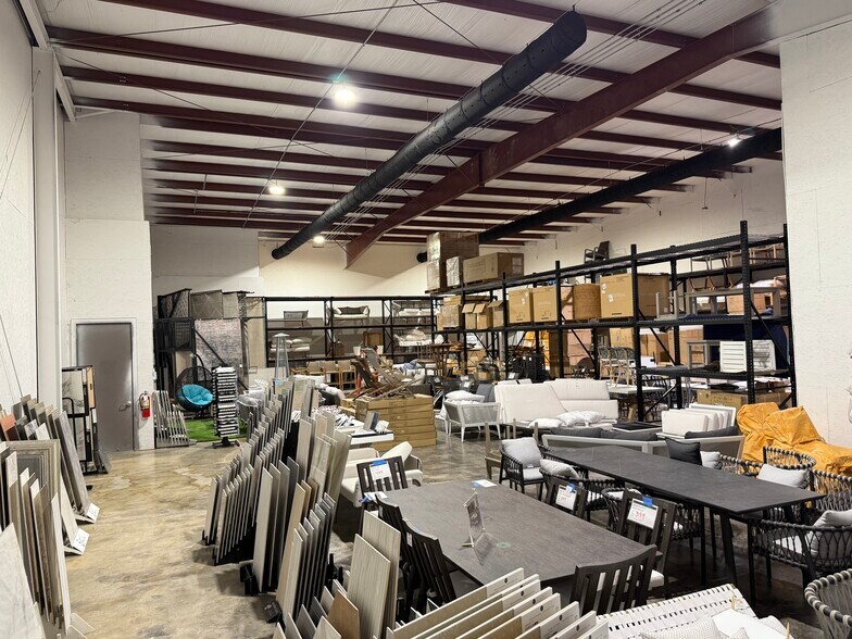 More Photos Of 29080 -29092 Krentel Rd, Lacombe Flex For Sale