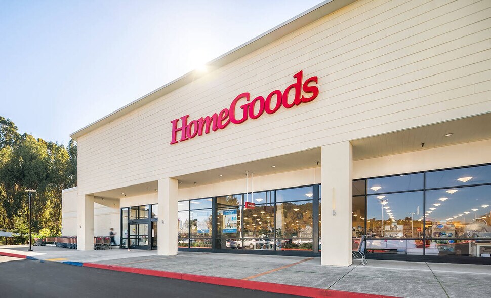 More Photos Of 1000-9000 Northgate Mall, San Rafael Unknown For Lease