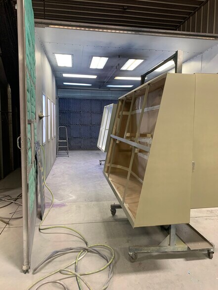 More Photos Of 8635 Hollander Dr, Franksville Manufacturing For Lease