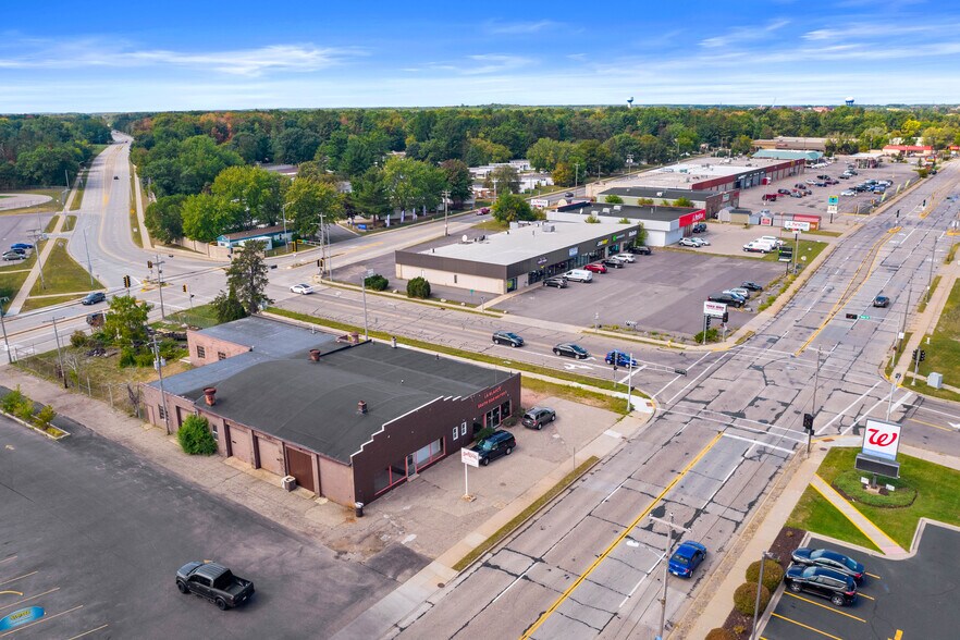 More Photos Of 3308-3310 Church St, Stevens Point Flex For Lease