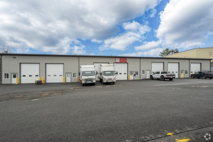 More Photos Of 342-348 Circuit St, Hanover Manufacturing For Lease