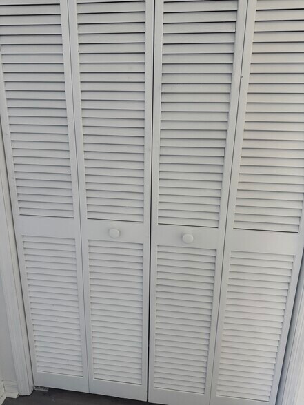 More Photos Of 5121 Ehrlich Rd, Tampa Medical For Lease