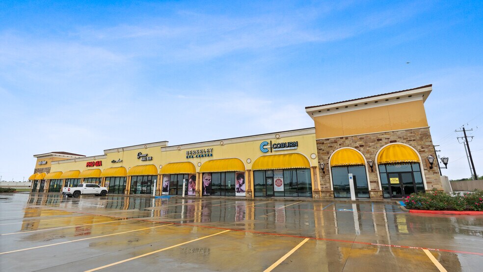 More Photos Of 6500 7th St, Bay City Storefront Retail Office For Lease