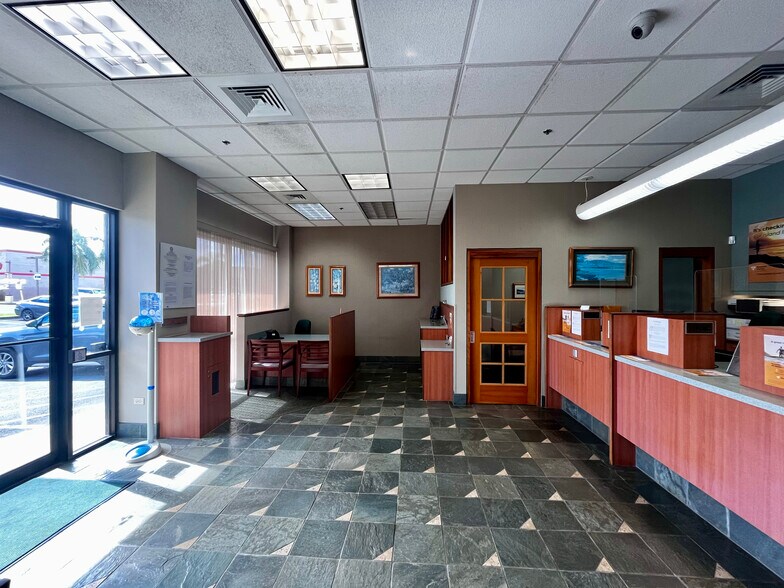 More Photos Of 94-1221 Ka Uka Blvd, Waipahu Storefront Retail Office For Lease