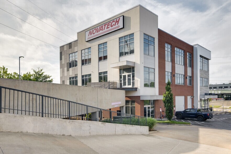 More Photos Of 4106 Charlotte Ave, Nashville Office For Sale