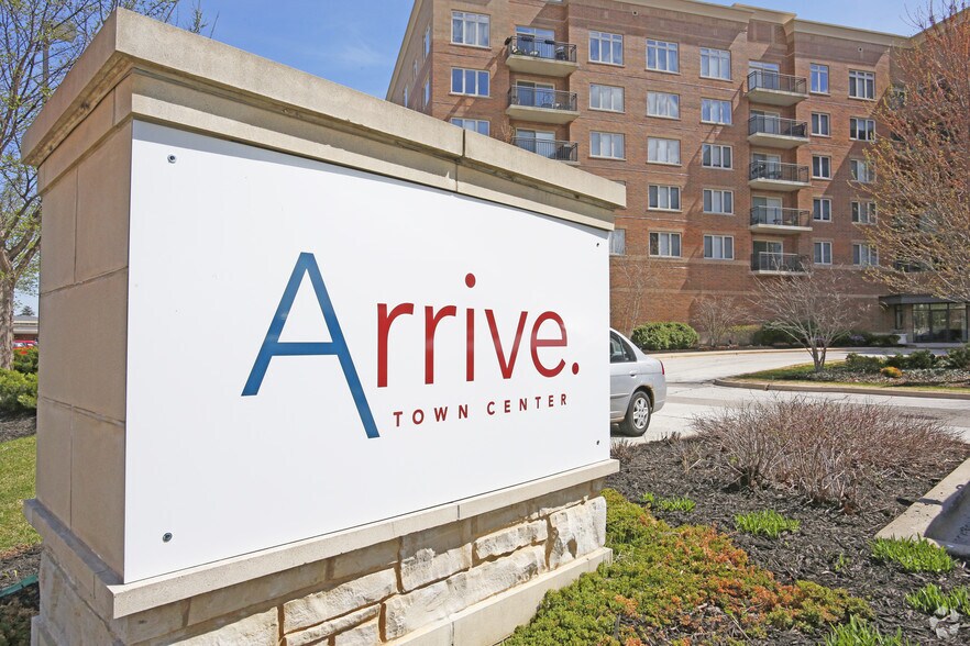 More Photos Of 1255 Town Center Rd, Vernon Hills Apartments For Lease