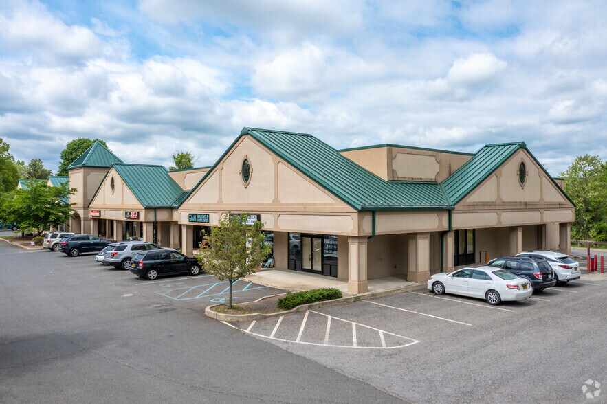 Primary Photo Of 31 Route 22, Pawling Storefront For Lease