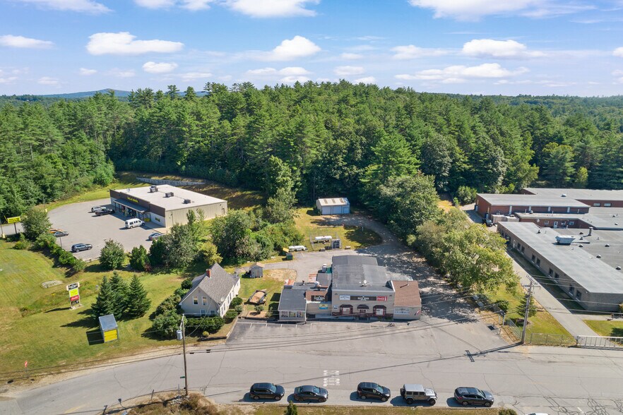 More Photos Of 107 Maple St, Barnstead Restaurant For Sale