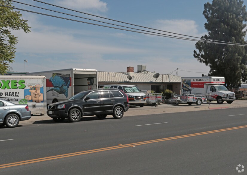 More Photos Of 25 Sunnyside Ave, Clovis Freestanding For Sale