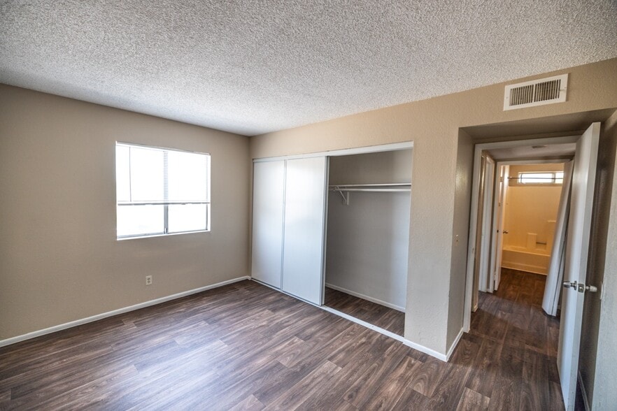 More Photos Of 2015 E Eugie Ter, Phoenix Apartments For Sale