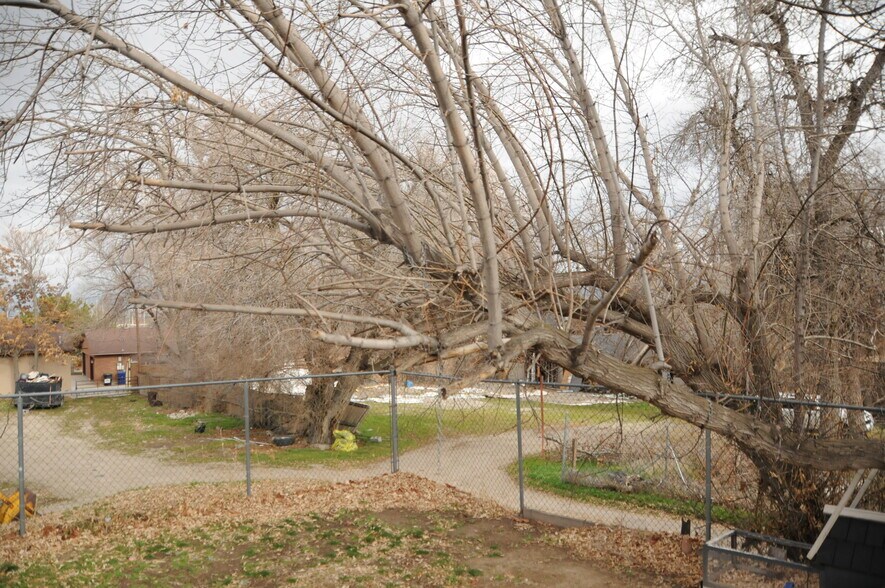 More Photos Of 2770 W 5400 S, Salt Lake City Flex For Sale