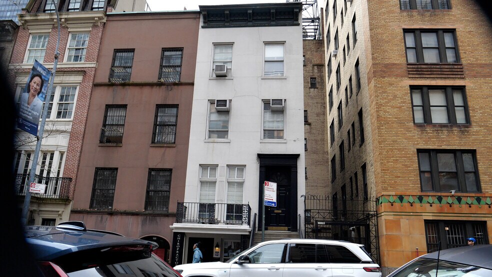 Primary Photo Of 222 E 68th St, New York Apartments For Lease