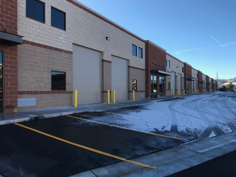 More Photos Of 4840 Van Gordon St, Wheat Ridge Warehouse For Lease