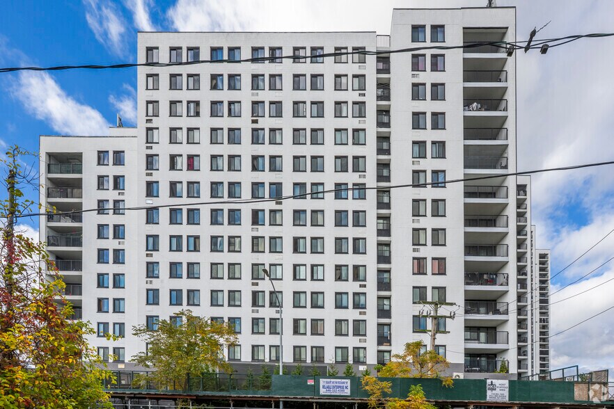 More Photos Of 711A-711D Seagirt Ave, Far Rockaway Apartments For Lease