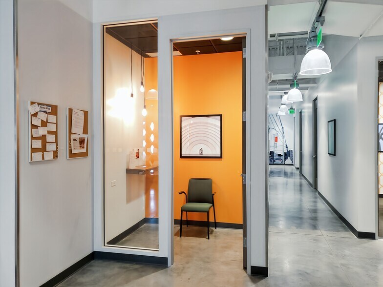 More Photos Of 13894 S Bangerter Pky, Draper Office For Sale