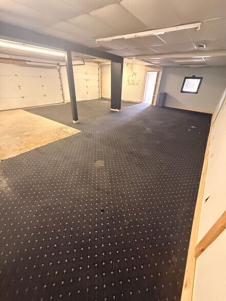 More Photos Of 1490 S Nebo St, Yorktown Warehouse For Lease