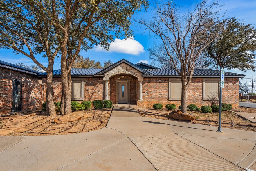 More Photos Of 1120 W Loop 289, Lubbock Medical For Lease