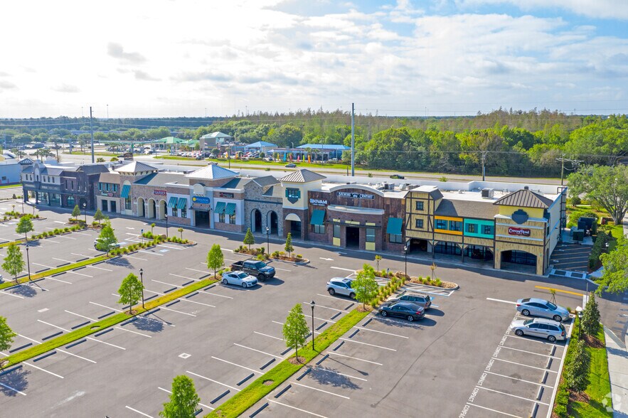 More Photos Of 10250-10314 Causeway Blvd, Tampa General Retail For Lease