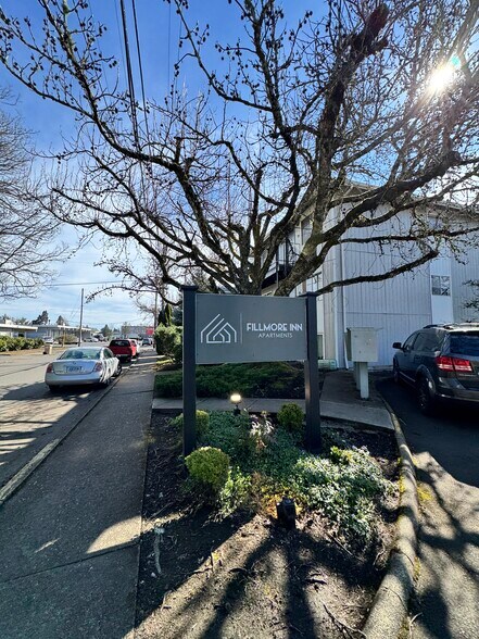 More Photos Of 760 NW 21st St, Corvallis Apartments For Sale