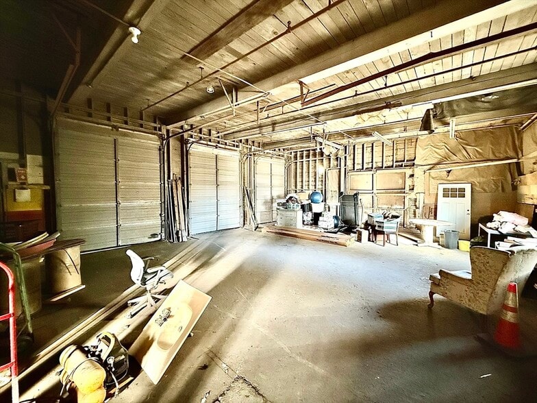 More Photos Of 55 Mill St, Brookfield Industrial For Sale