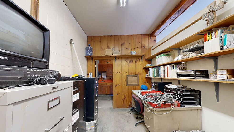 More Photos Of 356 Tuckie Rd, North Windham Industrial For Sale