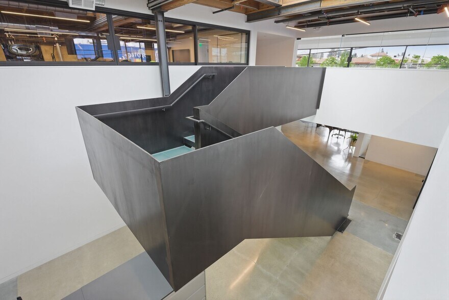 More Photos Of 1401 Old County Rd, San Carlos Manufacturing For Sale