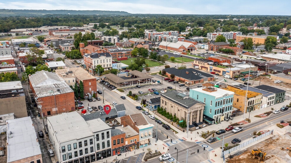 More Photos Of 207 Bank St, New Albany Apartments For Sale