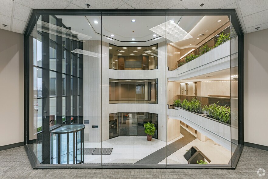 More Photos Of 1721 Moon Lake Blvd, Hoffman Estates Office For Lease